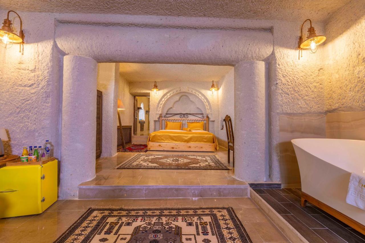 Hotel Helen Cave
