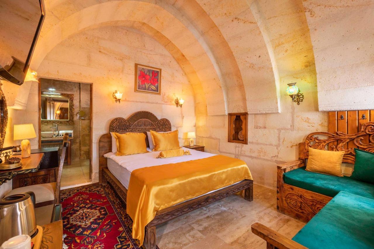 Hotel Helen Cave